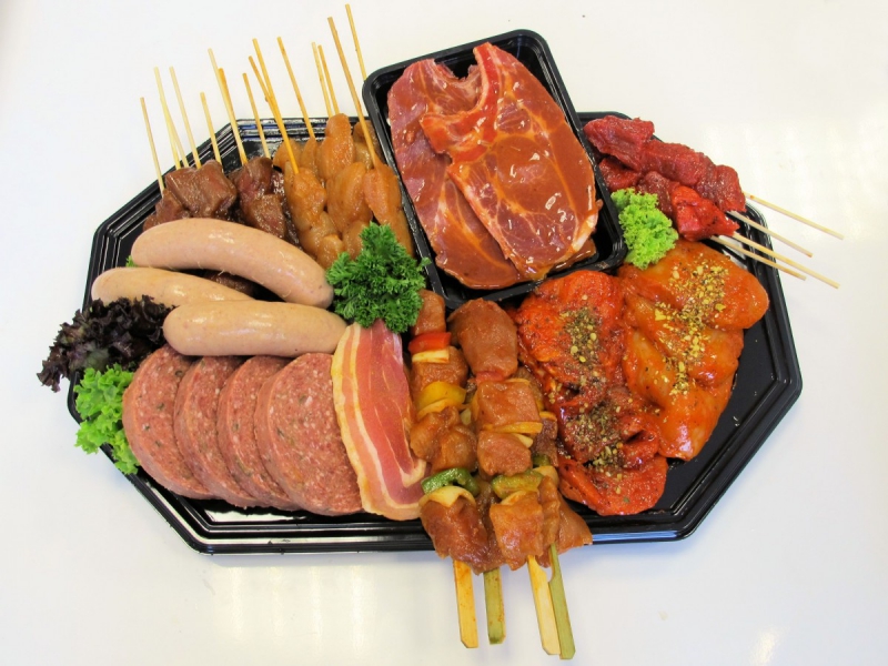 boucherie-GAREOULT-min_bbq_butcher_shop_supermarket_meal_party-766127